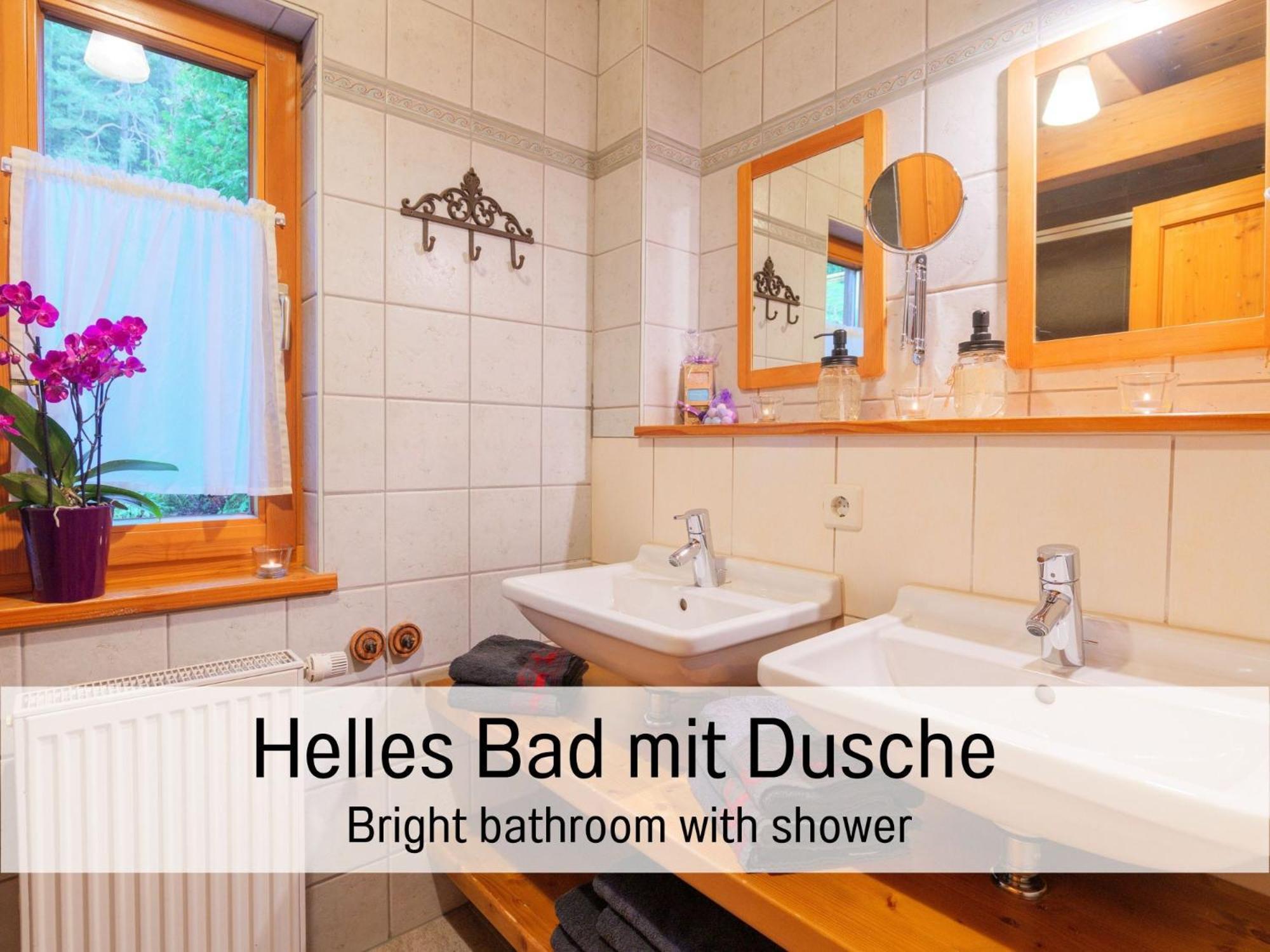 Huettenchalet Waldschatz *